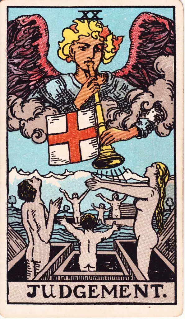 Carte du Jugement dans le tarot Rider-Waite : un ange souffle dans une trompette dorée, réveillant des personnages nus sortant de tombes. Illustration de 1909 par Pamela Colman Smith.